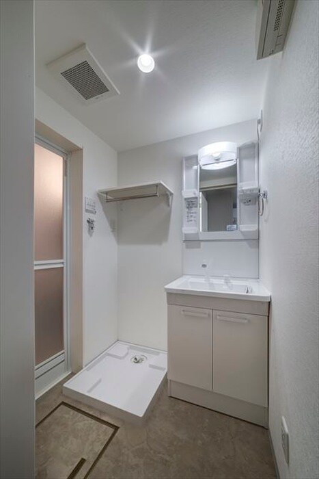 CRASTINE植竹町の物件内観写真