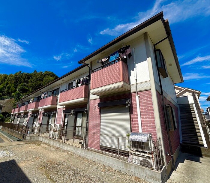 フォレストハウスの物件外観写真