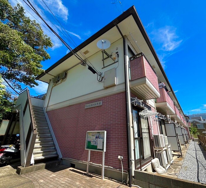 フォレストハウスの物件外観写真