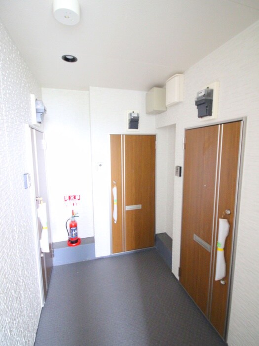 ルナマーレ七里の物件外観写真