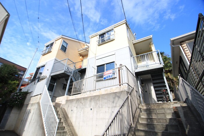 マピエス白楽の物件外観写真