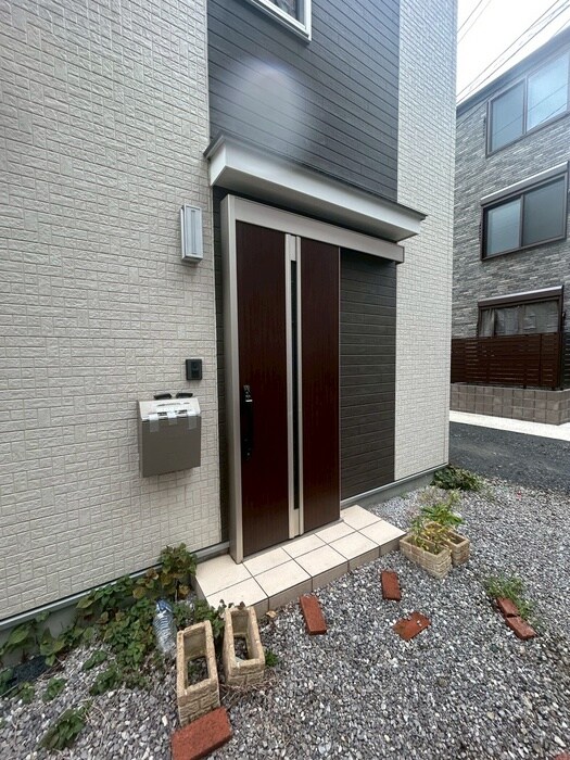 阪東橋戸建の物件外観写真