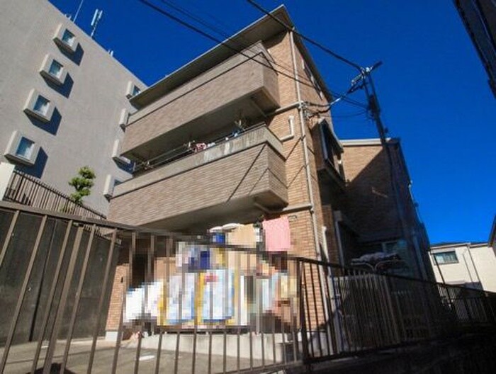 Ｌｕｓｔ Ｓｔｒａｈｌの物件外観写真