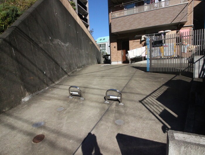 Ｌｕｓｔ Ｓｔｒａｈｌの物件外観写真