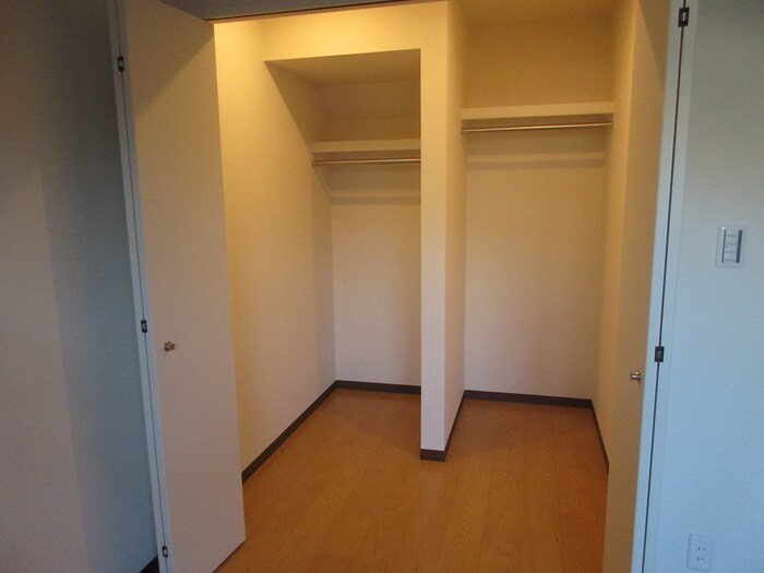 Ｌｕｓｔ Ｓｔｒａｈｌの物件内観写真