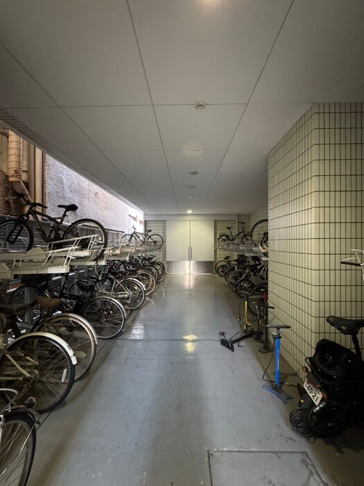 ガ－ラプレイス新宿御苑の物件外観写真