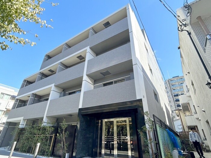 アヴァンカーサ三鷹の物件外観写真