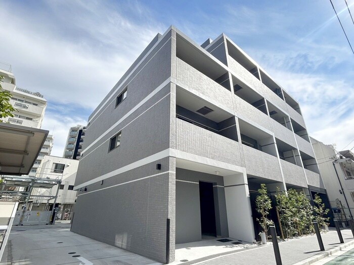 アヴァンカーサ三鷹の物件外観写真