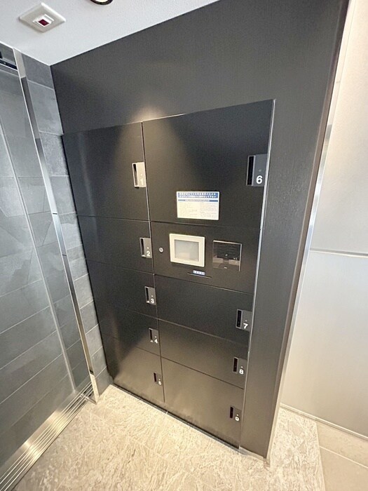 アヴァンカーサ三鷹の物件外観写真