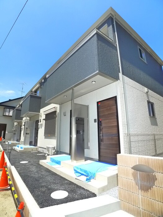 ポワソントワの物件外観写真