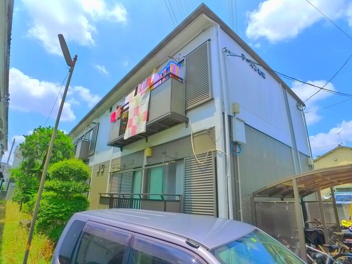 アーバン岩沢の物件外観写真