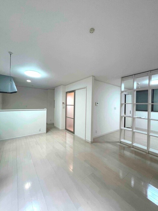 アーバン岩沢の物件内観写真