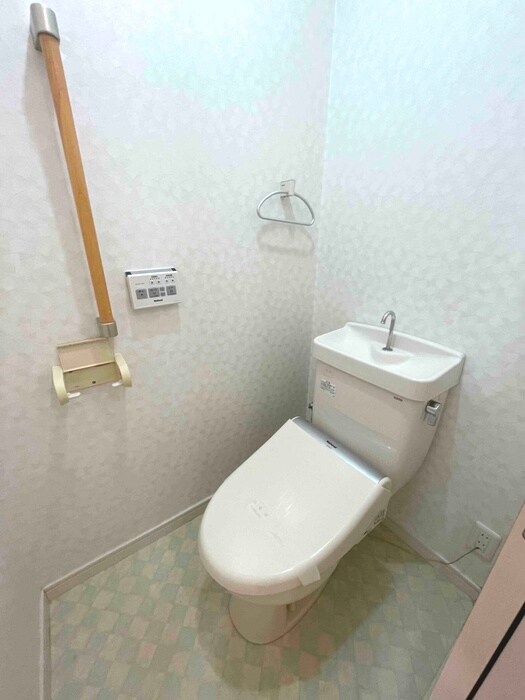 アーバン岩沢の物件内観写真