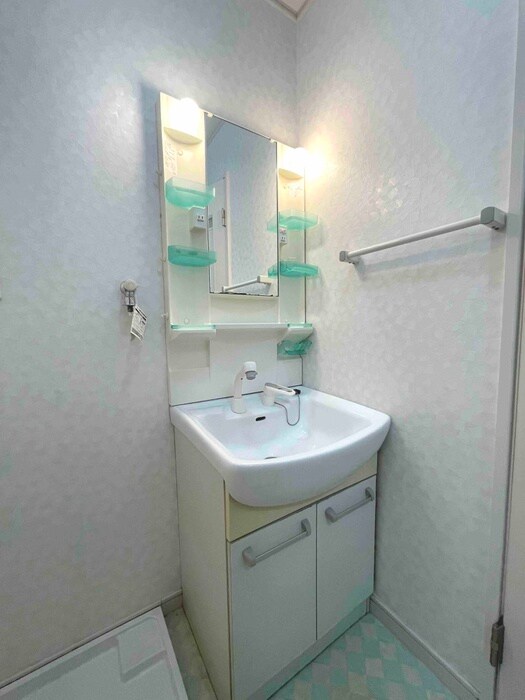 アーバン岩沢の物件内観写真