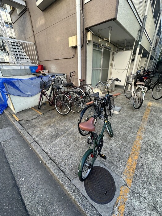 フローラ８の物件外観写真