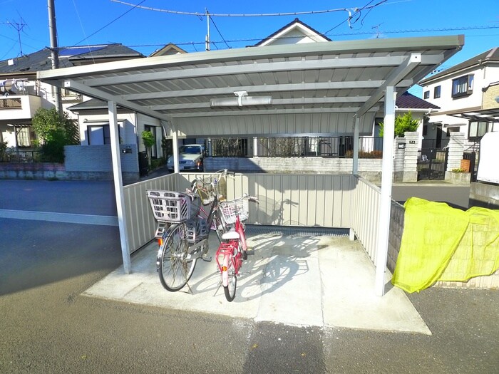 ロイヤルスクエアCの物件外観写真