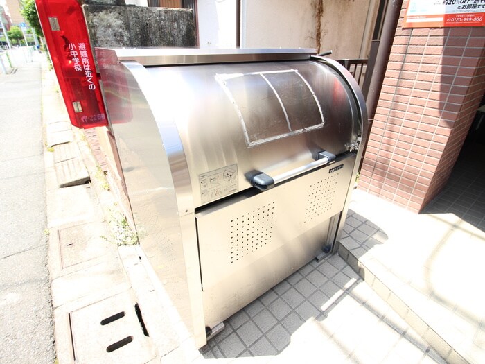 フル－レ・Ｋの物件外観写真