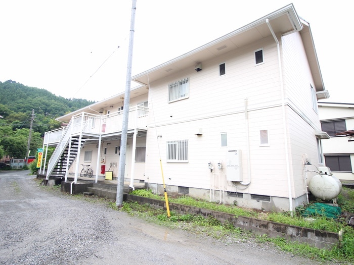 サンハイツ三内の物件外観写真