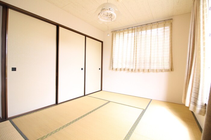 サンハイツ三内の物件内観写真