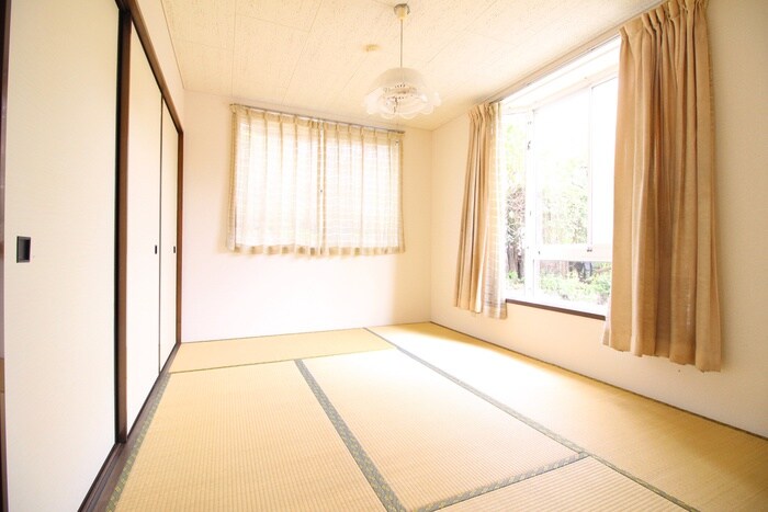 サンハイツ三内の物件内観写真