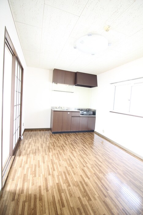 サンハイツ三内の物件内観写真