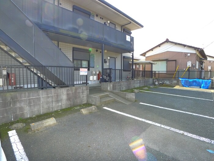 グランメール萱田の物件外観写真