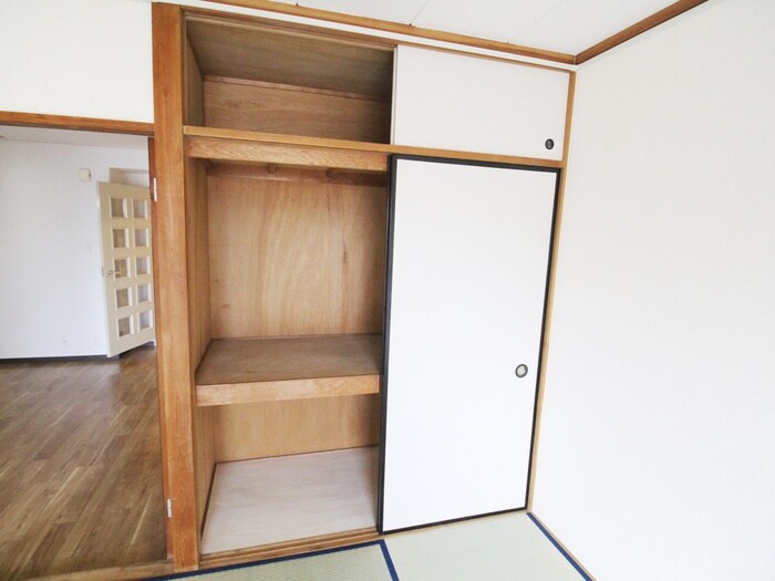 ジュノ－・ムカイの物件内観写真