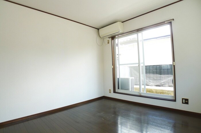 ナイス　ワンの物件内観写真