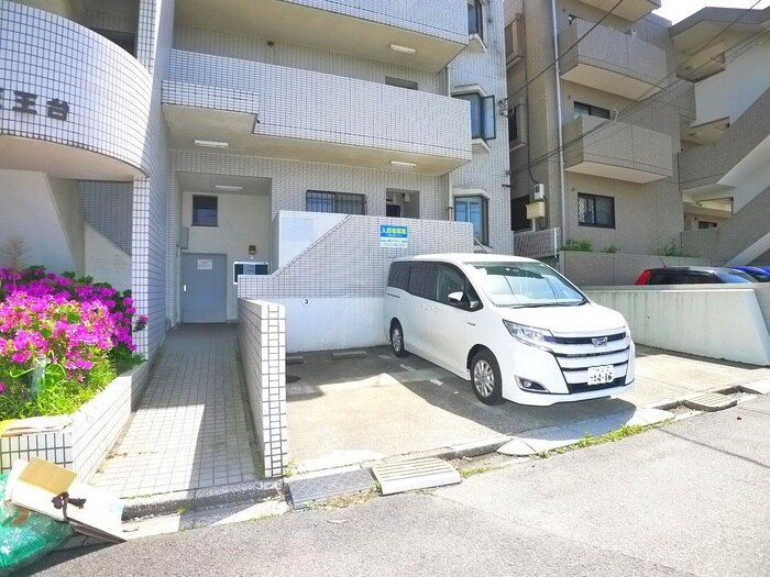 プラザ天王台の物件外観写真