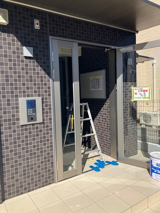 フルレゾンの物件外観写真