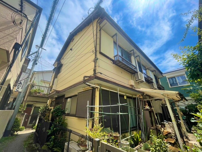 諸星荘の物件外観写真