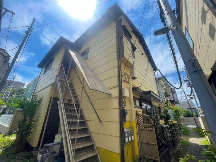 諸星荘の物件外観写真