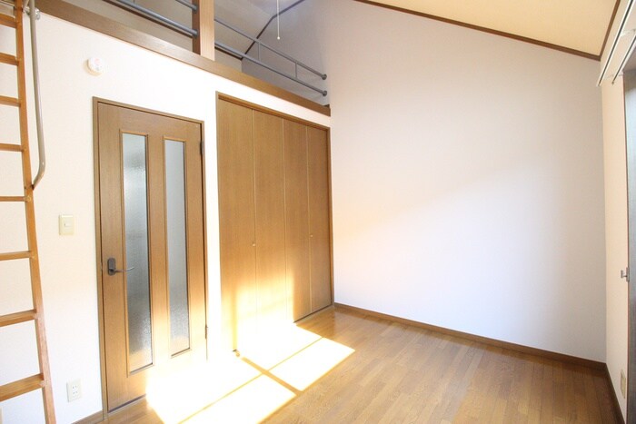 メープルハイツの物件内観写真