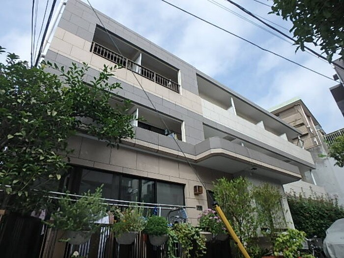 コニ－ム－ンの物件外観写真