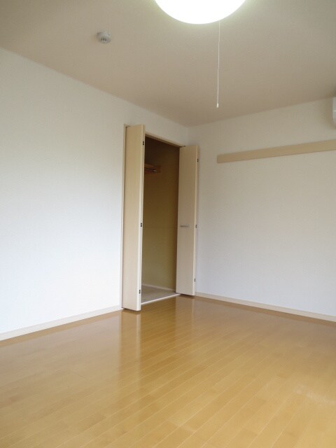 クレド－ルⅢの物件内観写真