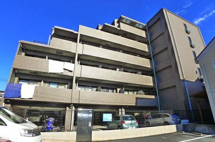 リバレインの物件外観写真