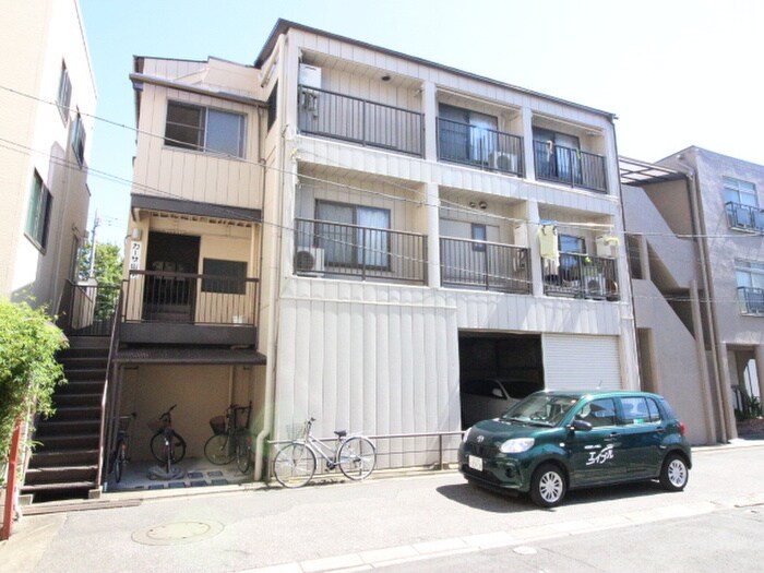 カーサ山本の物件外観写真