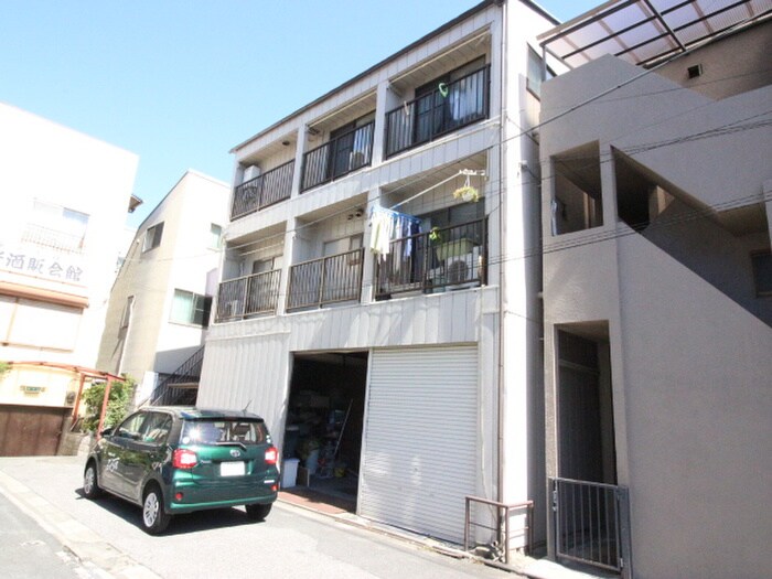 カーサ山本の物件外観写真