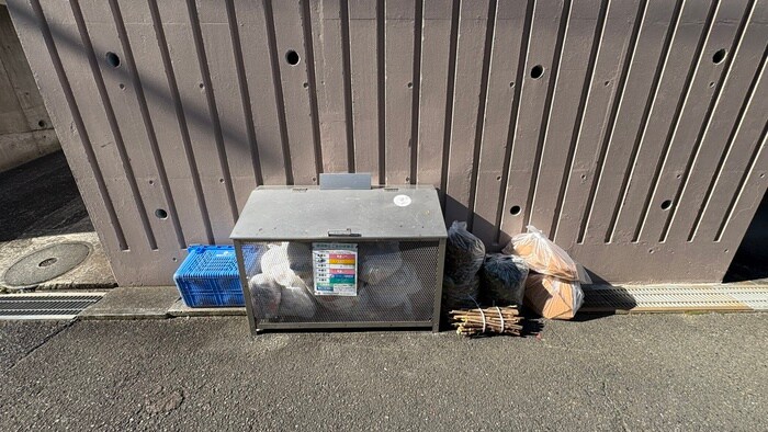 ビ－・エム・シ－ さぎ沼の物件外観写真