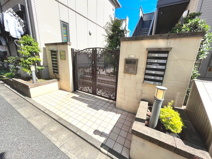 サウスプレイスＢの物件外観写真