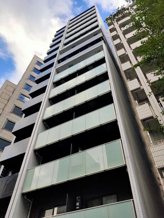 アジールコート西新宿の物件外観写真