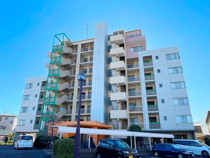 グランヴィラージュの物件外観写真