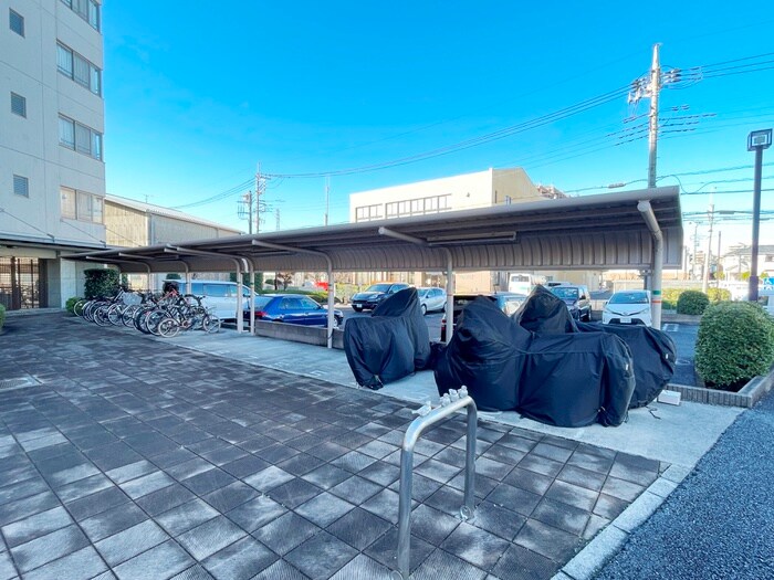 グランヴィラージュの物件外観写真