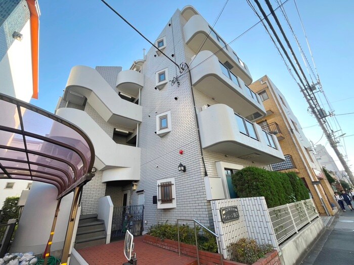 サンモ－ル駒沢の物件外観写真