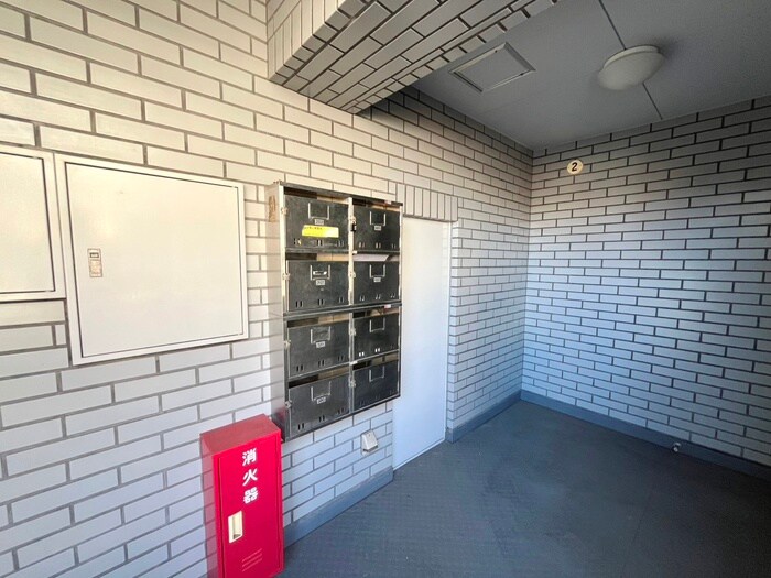 サンモ－ル駒沢の物件外観写真