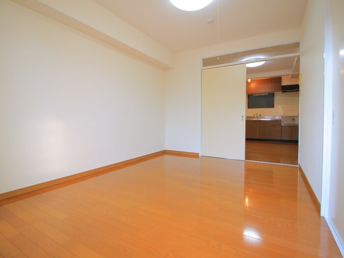 三高サンプラザの物件内観写真