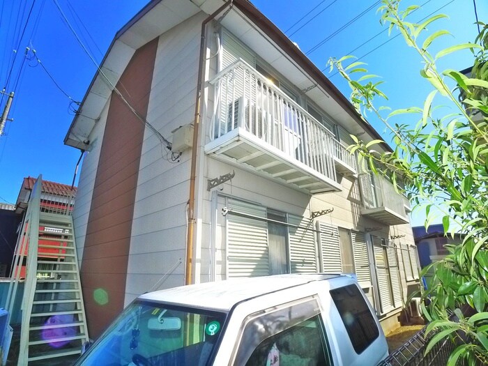 セゾン秀の物件外観写真