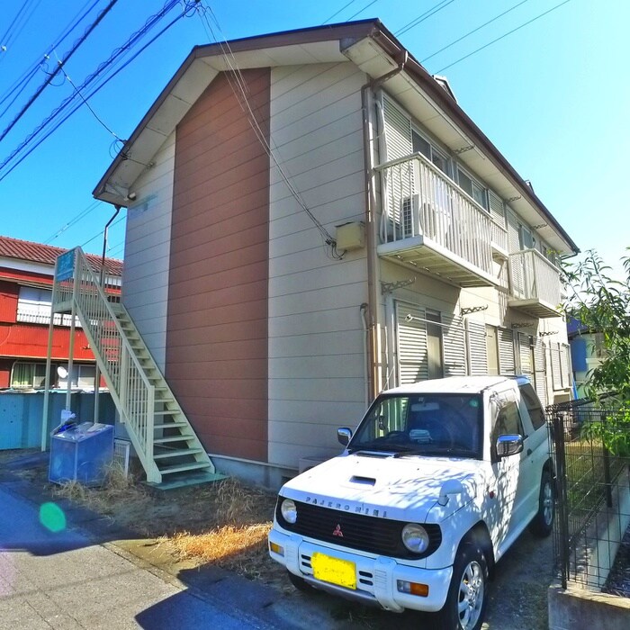 セゾン秀の物件外観写真