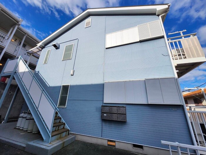 岩崎ハイツの物件外観写真