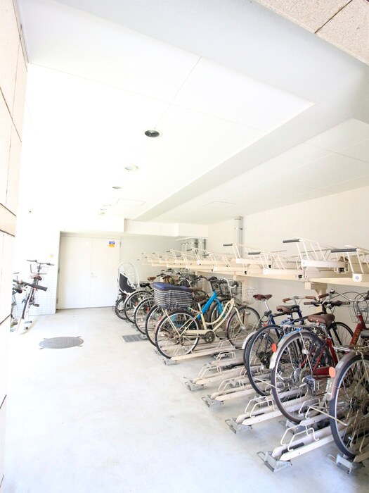 プラウドフラット小石川の物件外観写真